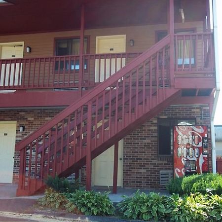 Naugatuck Motor Lodge Ngoại thất bức ảnh